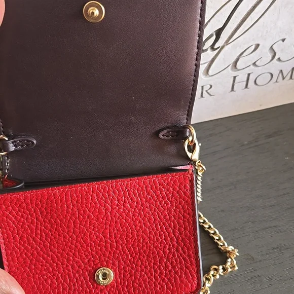 Coach Mini Beige Crossbody Bag with Gold Chain - Picture 3 of 10